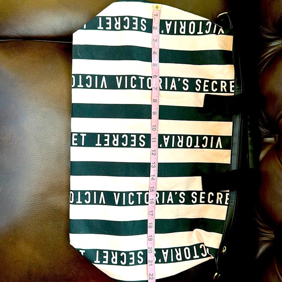 Victoria’s Secret Pink/Black Striped Overnight Bag - Picture 14 of 17